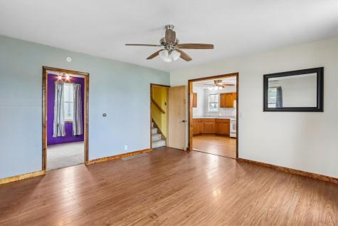 222 E 5th Washington IA 52353