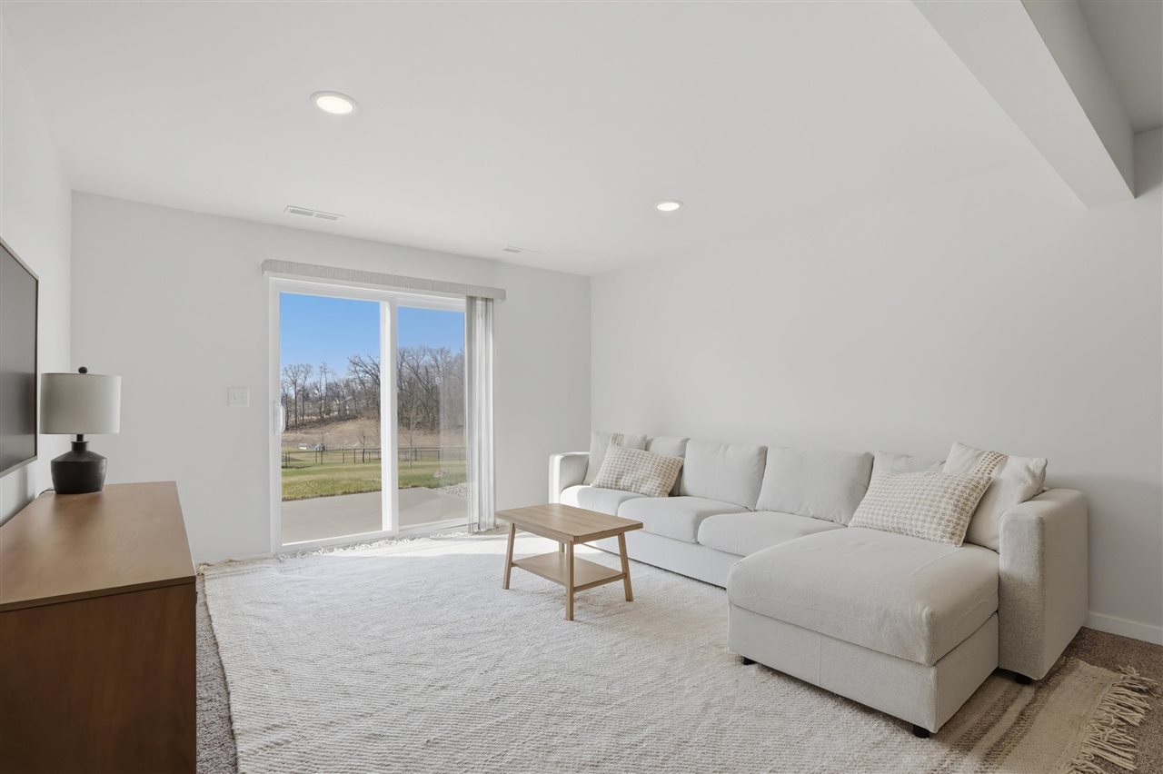 111 Ridgeway Drive Tiffin IA 52340