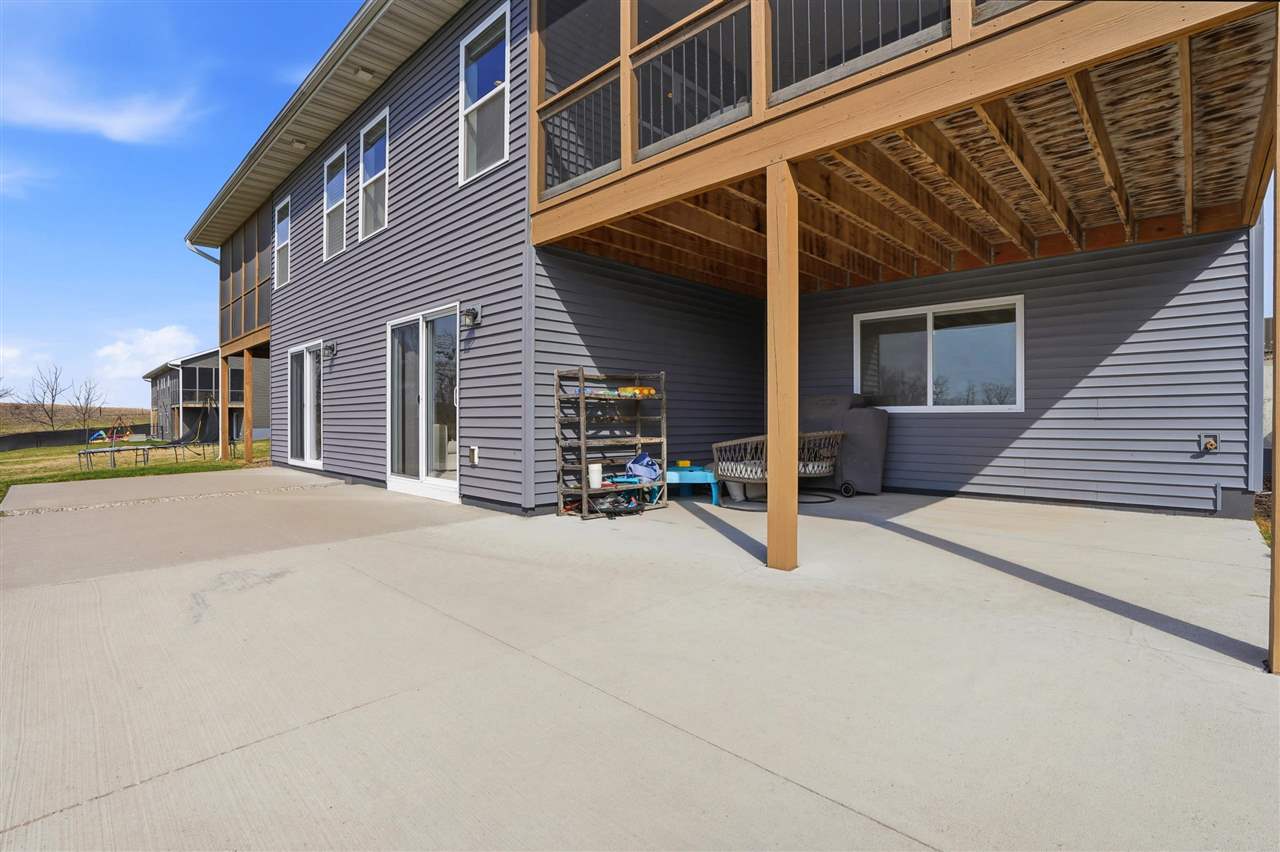 111 Ridgeway Drive Tiffin IA 52340
