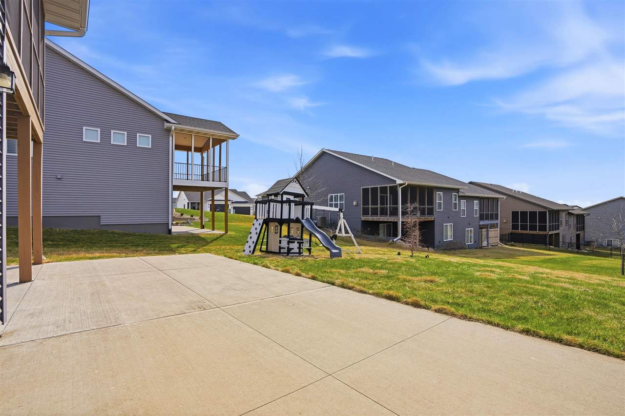 111 Ridgeway Drive Tiffin IA 52340