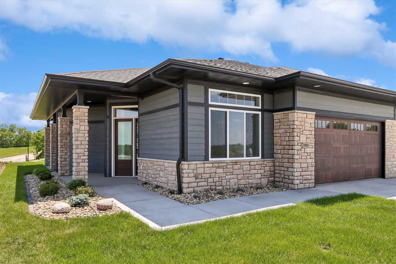 1903 Country Club Drive Coralville IA 52241