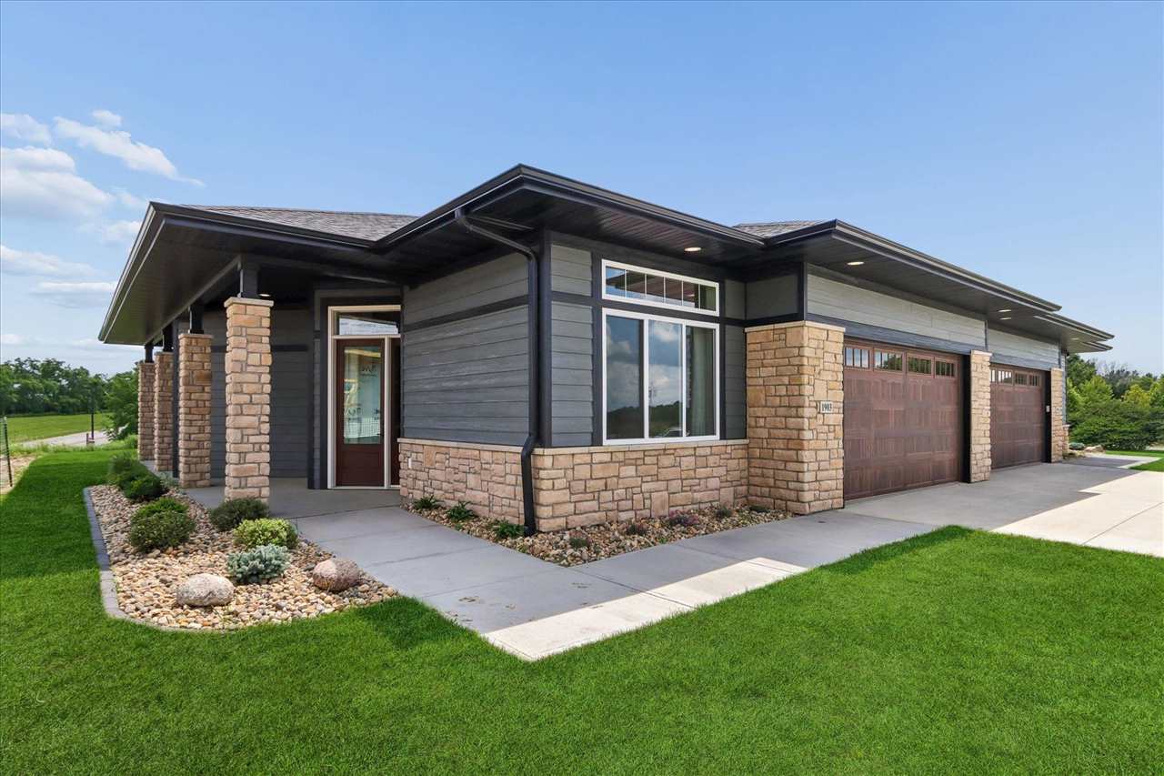 1903 Country Club Drive Coralville IA 52241
