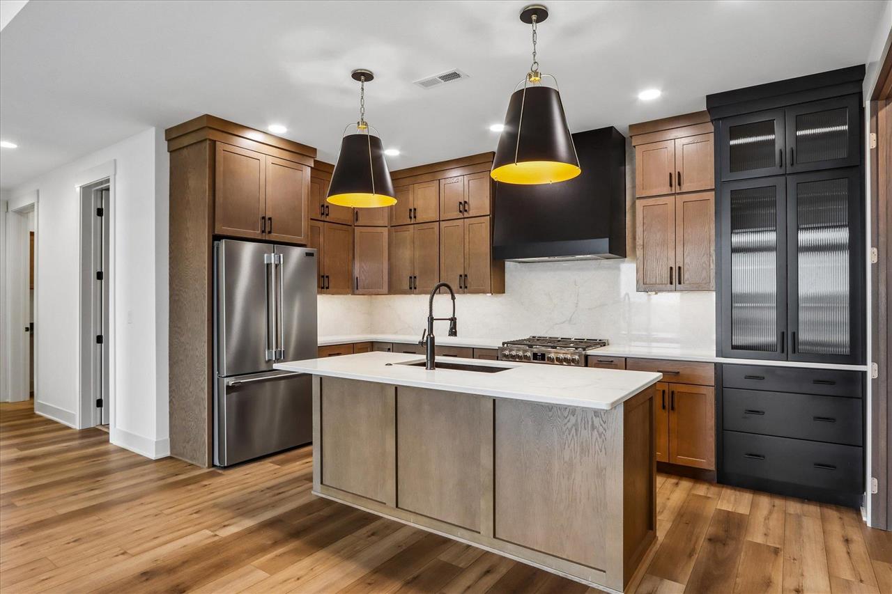 1903 Country Club Drive Coralville IA 52241