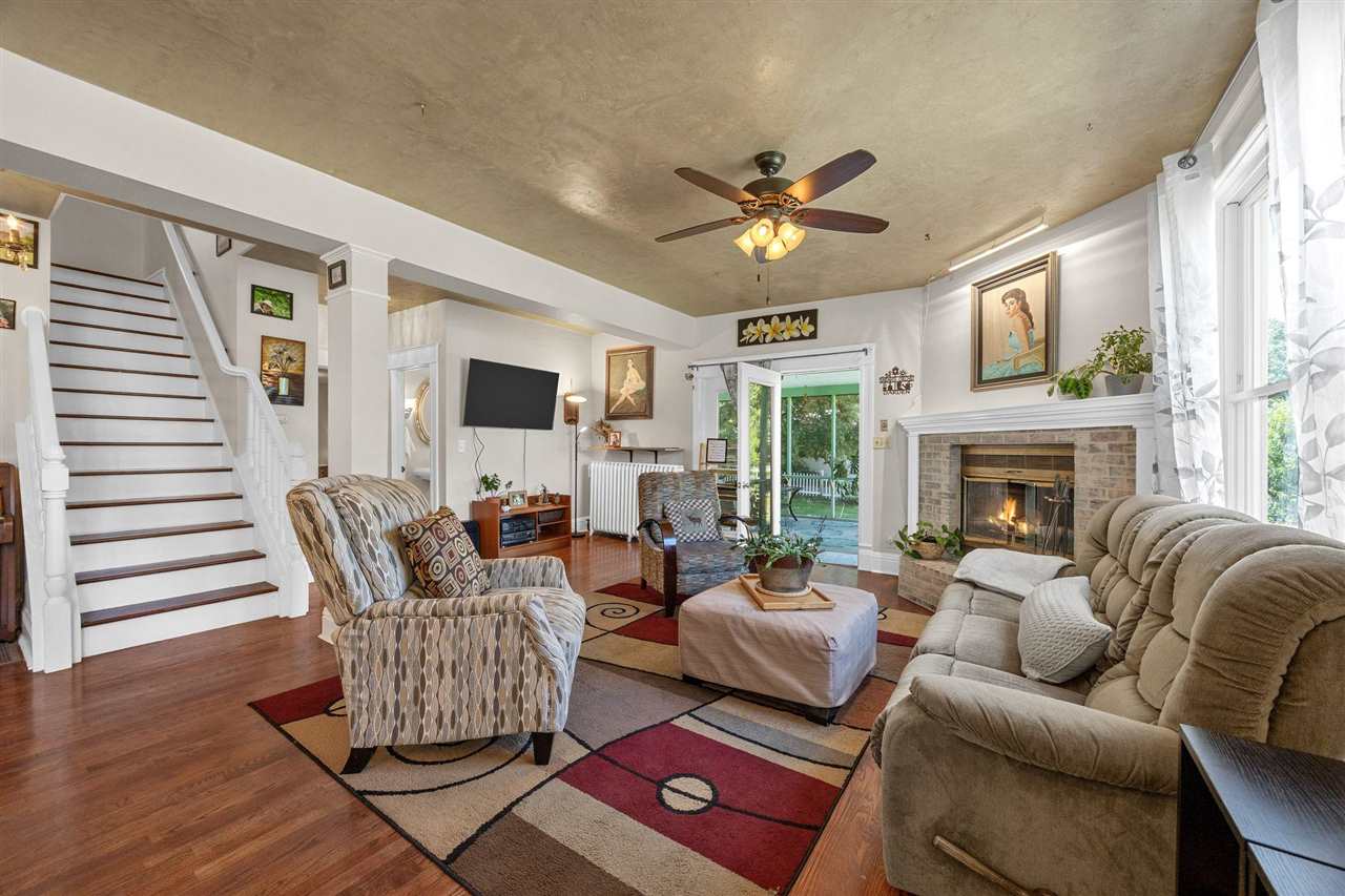 3263 Rohret Road Iowa City IA 52246