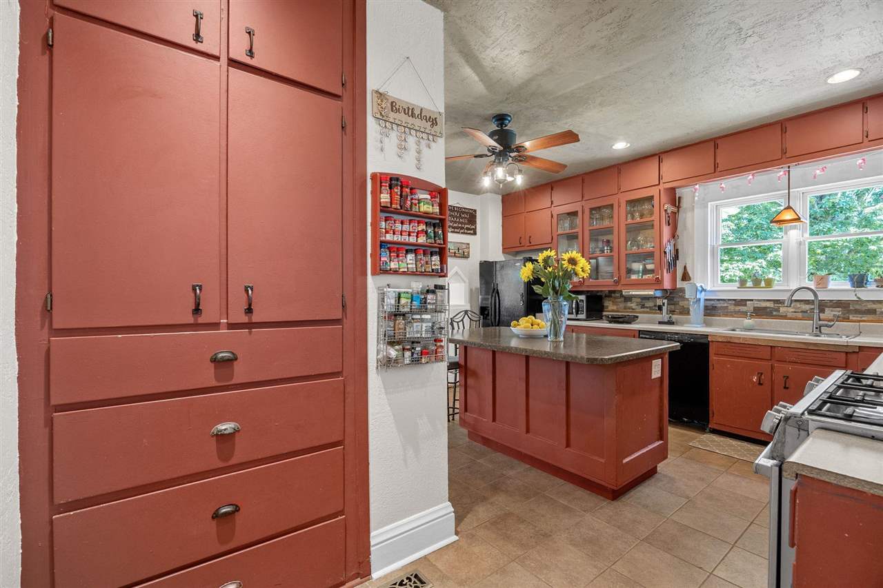 3263 Rohret Road Iowa City IA 52246