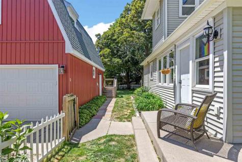 3263 Rohret Road Iowa City IA 52246