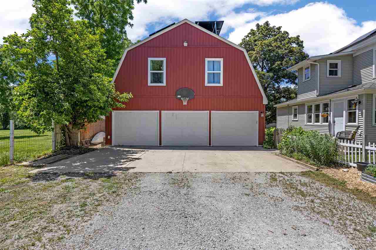 3263 Rohret Road Iowa City IA 52246
