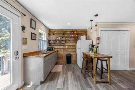 3263 Rohret Road Iowa City IA 52246