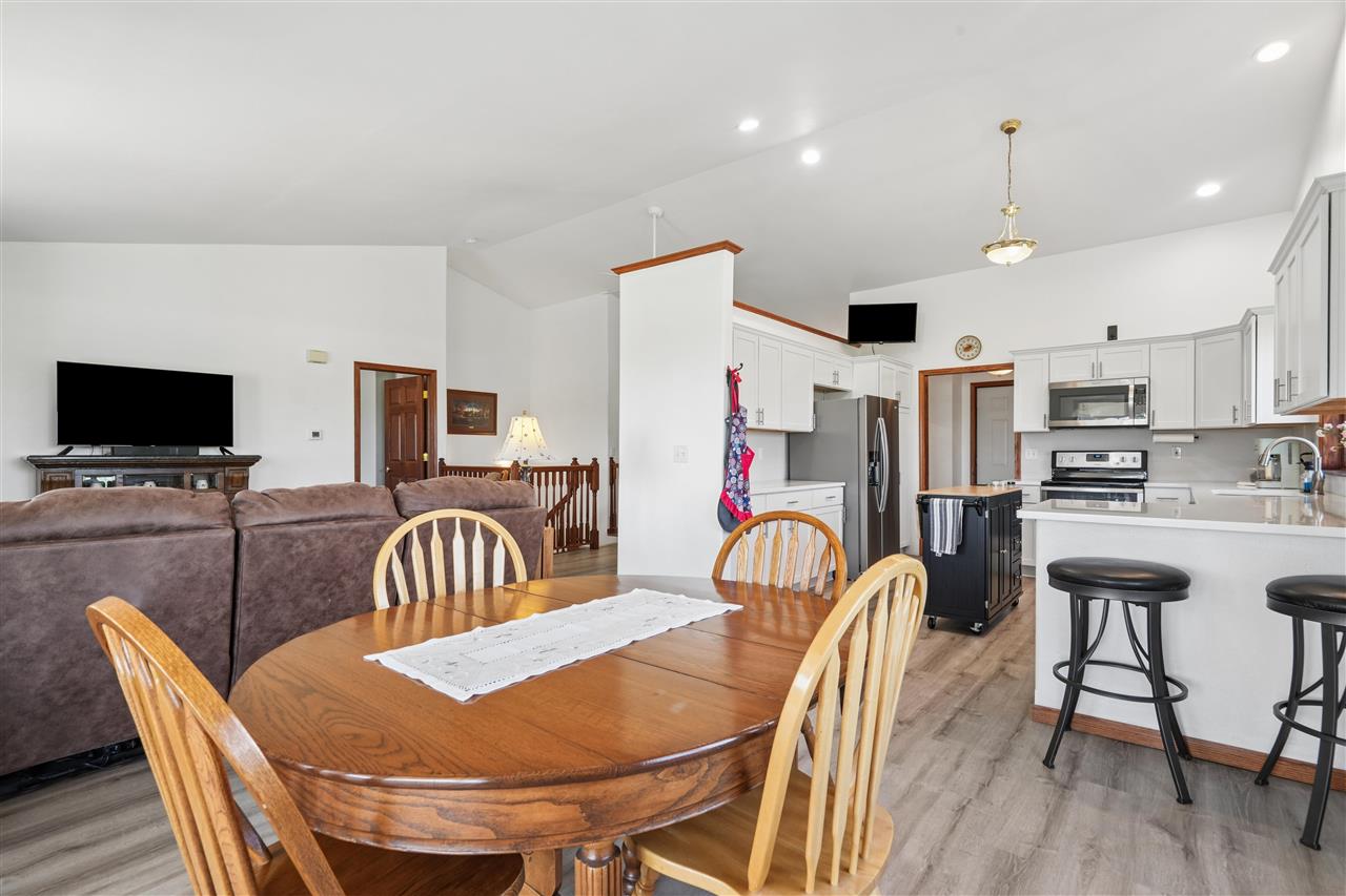 105 6th Avenue W Walford IA 52351