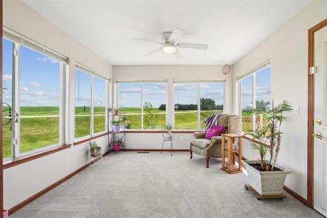 105 6th Avenue W Walford IA 52351
