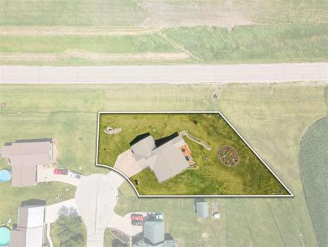 105 6th Avenue W Walford IA 52351