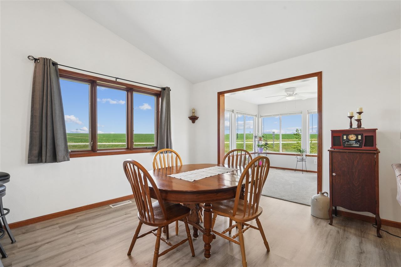 105 6th Avenue W Walford IA 52351