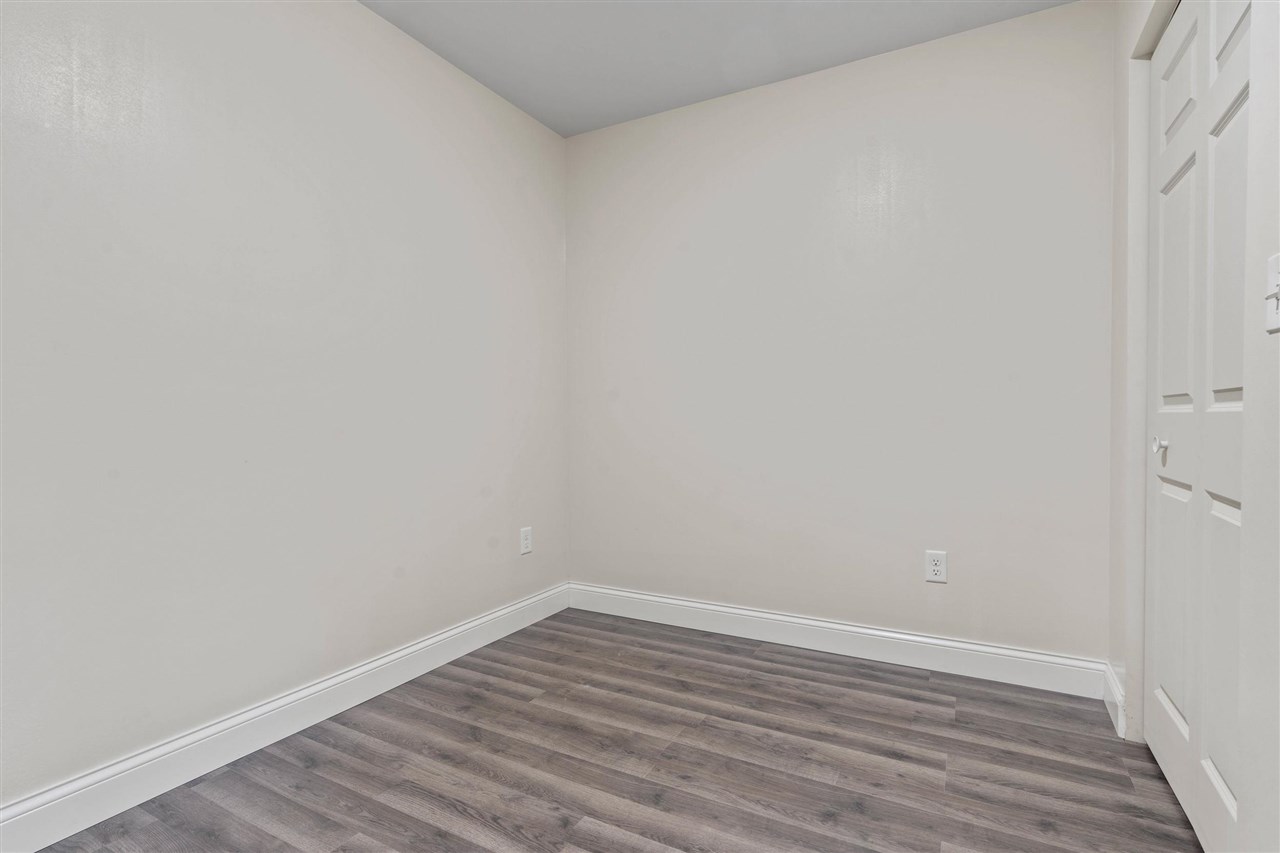 1206 Concord Street Fredonia IA 52738