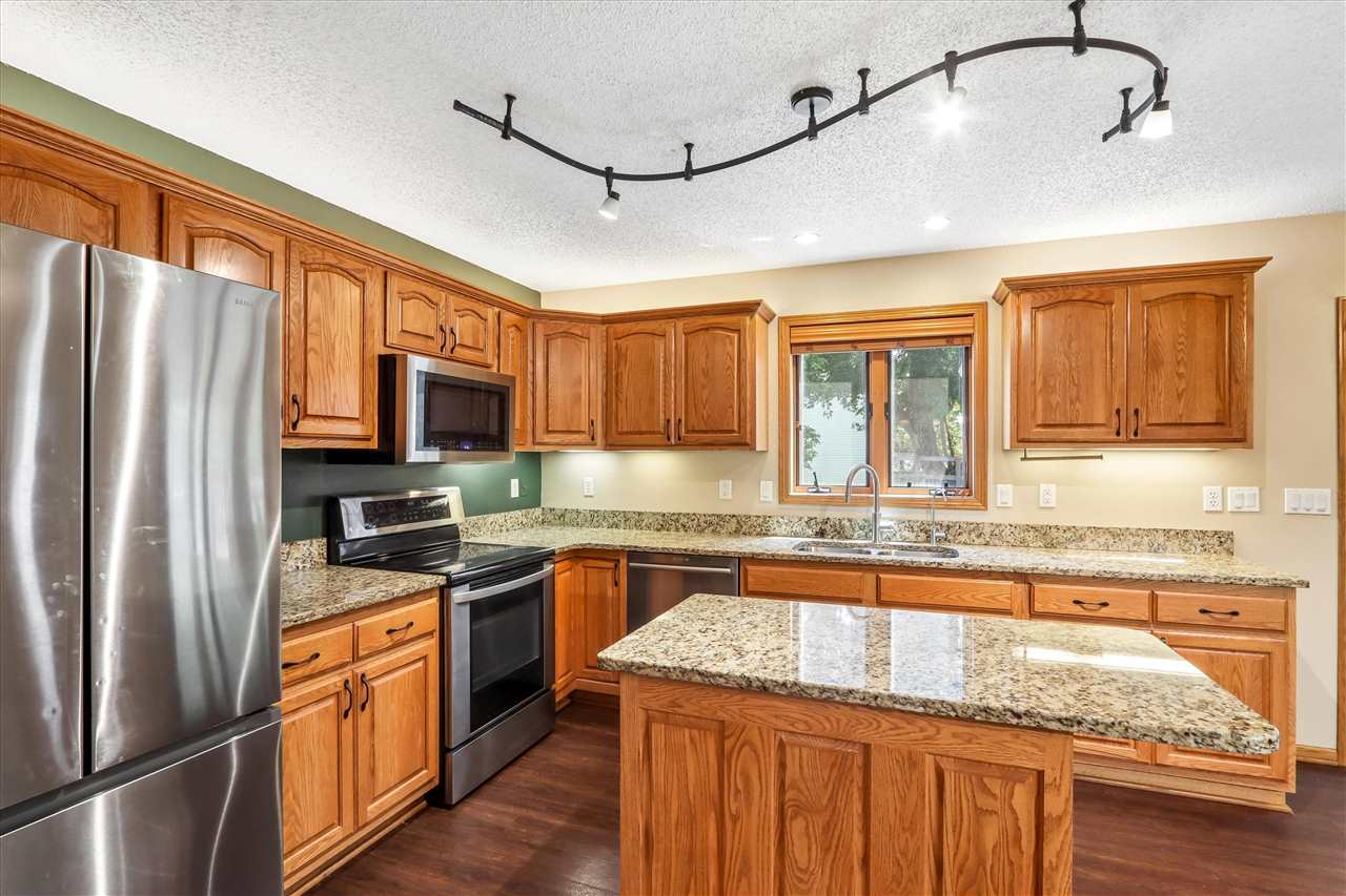 2160 Chad Drive Coralville IA 52241