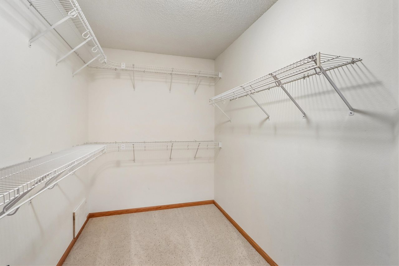 2160 Chad Drive Coralville IA 52241