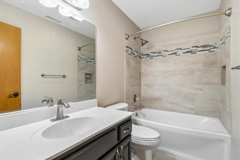 2160 Chad Drive Coralville IA 52241
