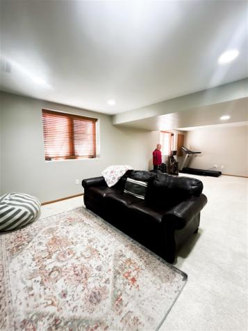 2160 Chad Drive Coralville IA 52241