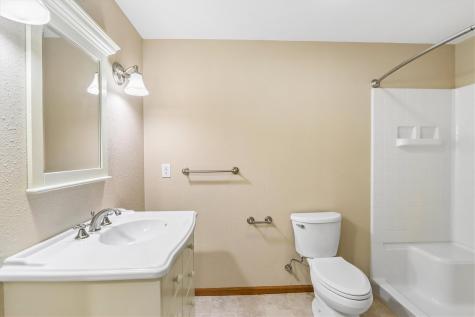 2160 Chad Drive Coralville IA 52241