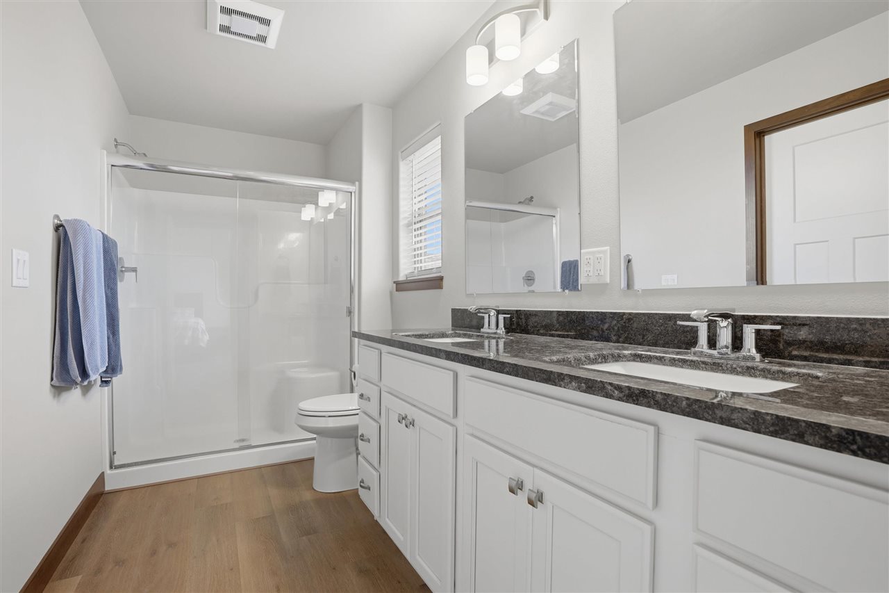 1008 Creekside Drive Tiffin IA 52340