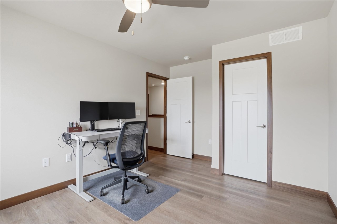 1008 Creekside Drive Tiffin IA 52340