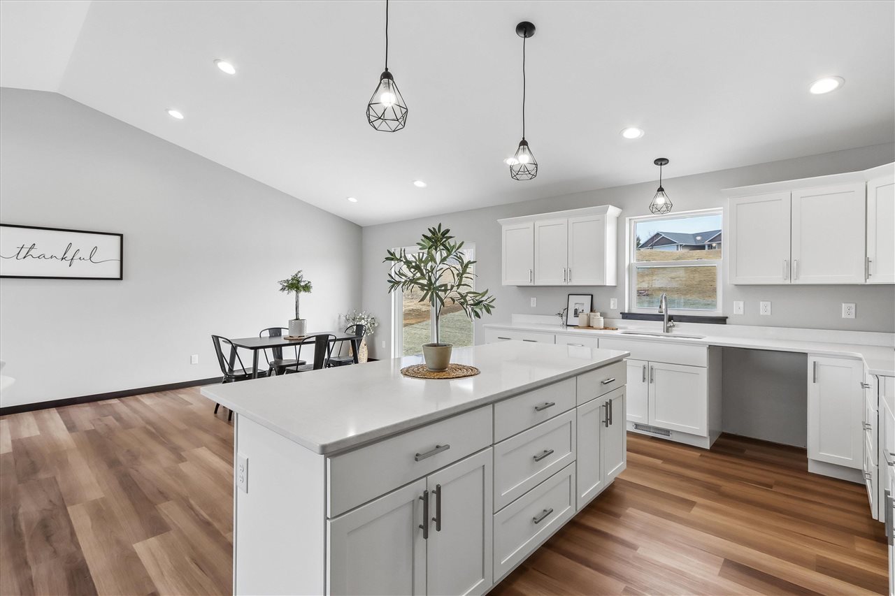 189 Karen Drive Williamsburg IA 52361