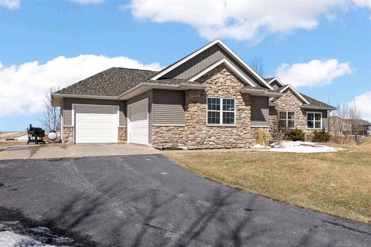 3352 Southridge Drive Amana IA 52203