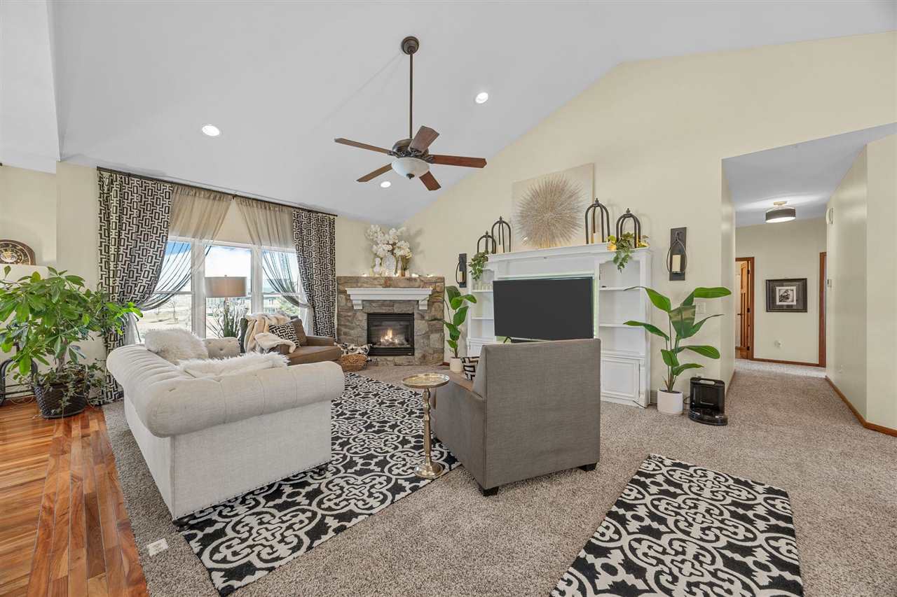 3352 Southridge Drive Amana IA 52203