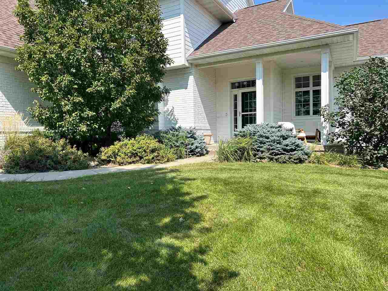 3744 Lacina Drive SW Iowa City IA 52240