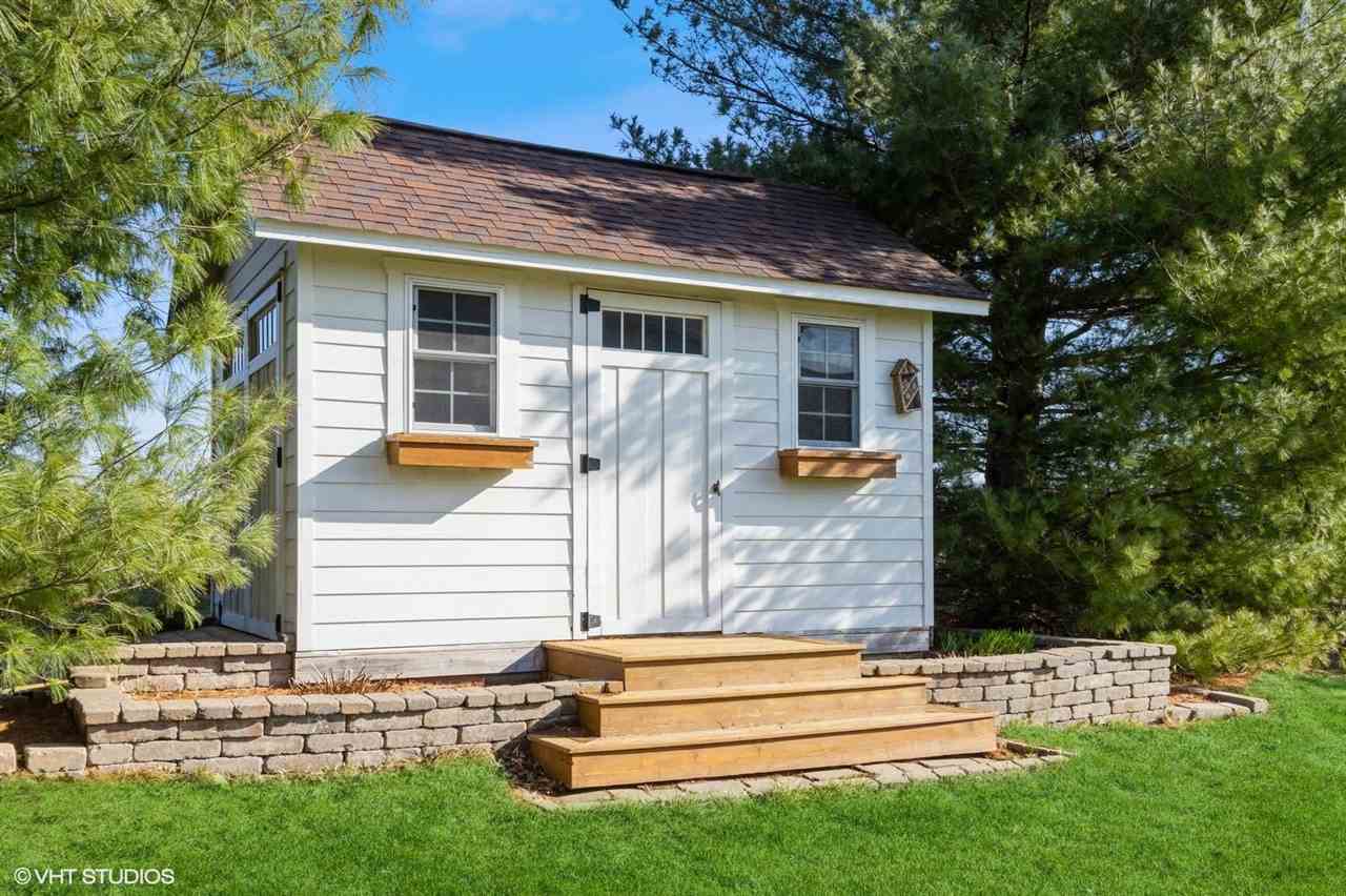 3744 Lacina Drive SW Iowa City IA 52240