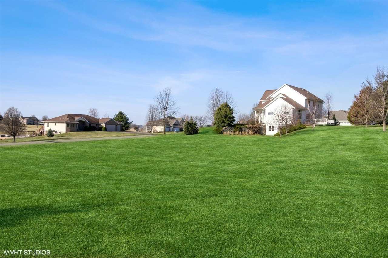 3744 Lacina Drive SW Iowa City IA 52240