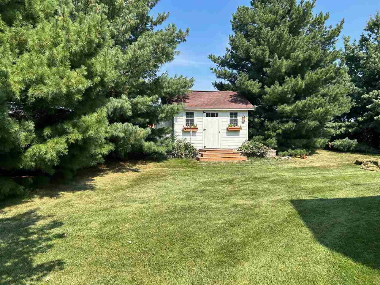 3744 Lacina Drive SW Iowa City IA 52240