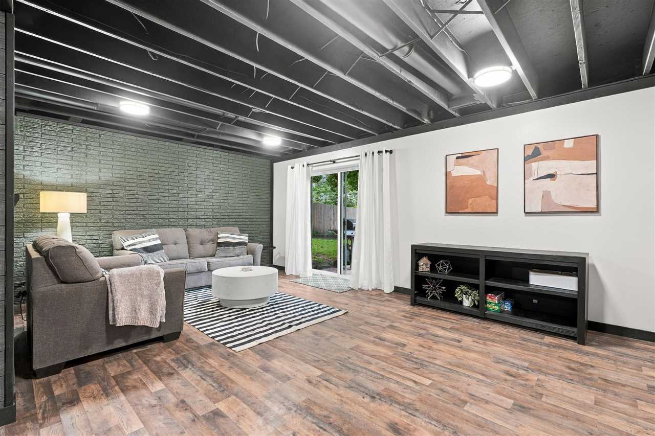 3105 E Court Street Iowa City IA 52245