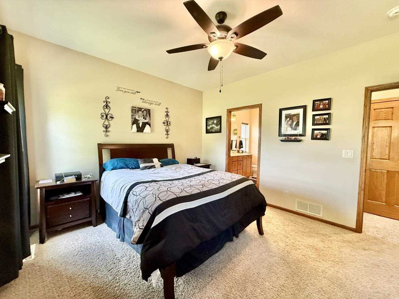 660 Berkshire Lane North Liberty IA 52317