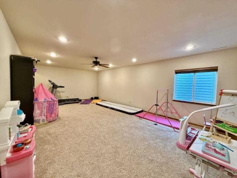 660 Berkshire Lane North Liberty IA 52317