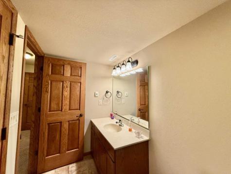 660 Berkshire Lane North Liberty IA 52317