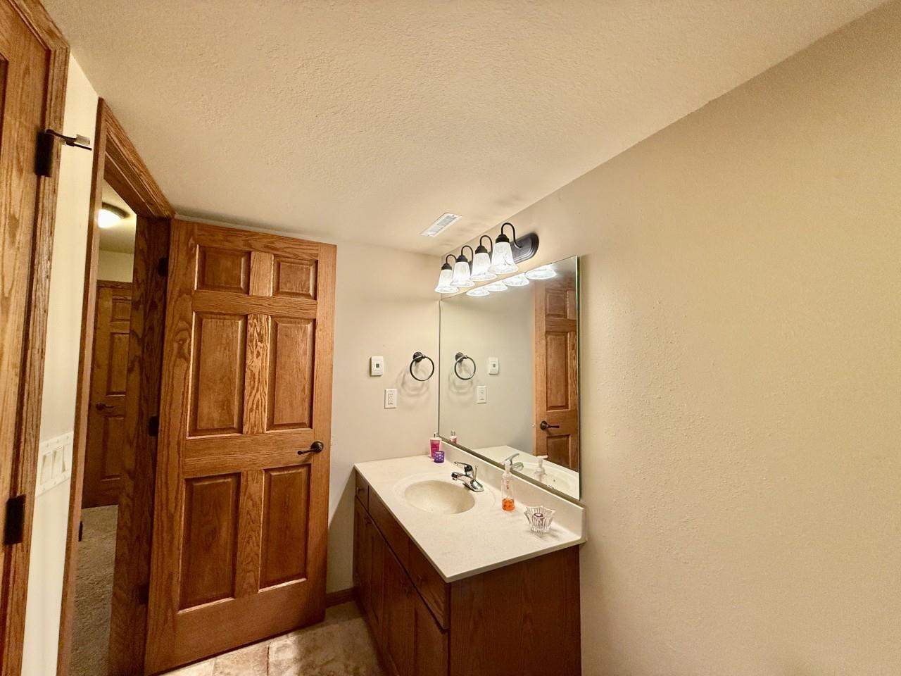 660 Berkshire Lane North Liberty IA 52317