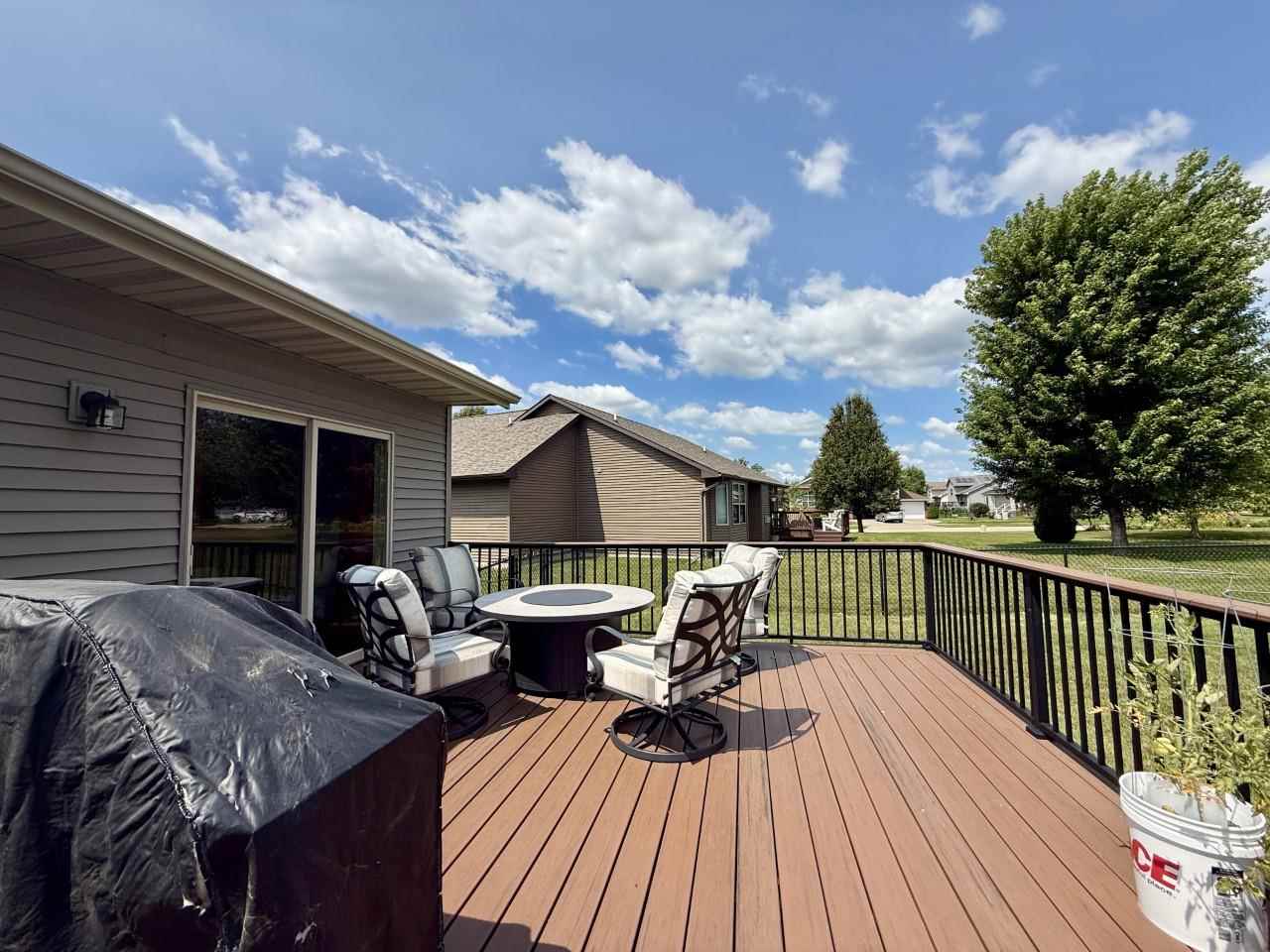 660 Berkshire Lane North Liberty IA 52317