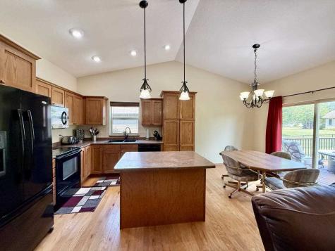 660 Berkshire Lane North Liberty IA 52317