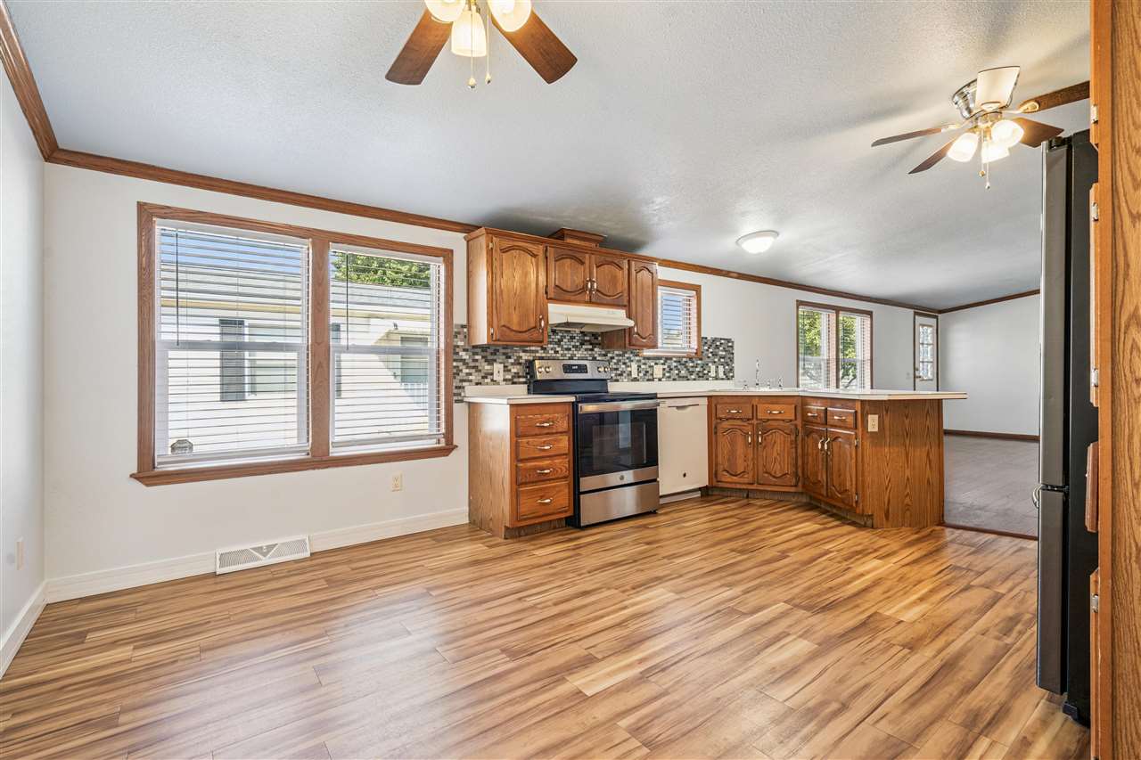 279 Paddock Circle Iowa City IA 52240