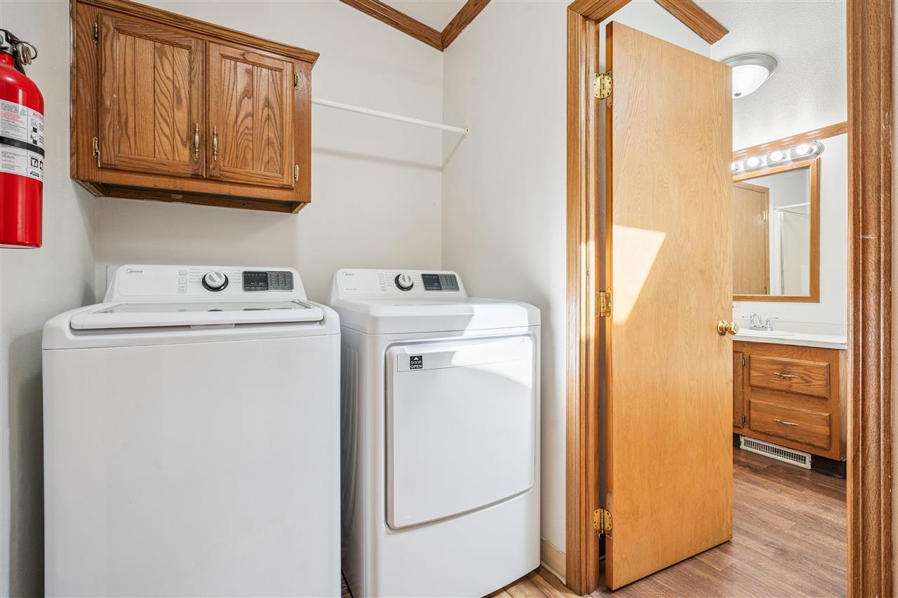 279 Paddock Circle Iowa City IA 52240