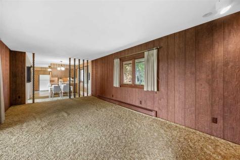 3063 Newport Road NE Iowa City IA 52240