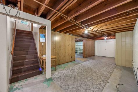 3063 Newport Road NE Iowa City IA 52240