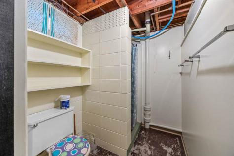 3063 Newport Road NE Iowa City IA 52240
