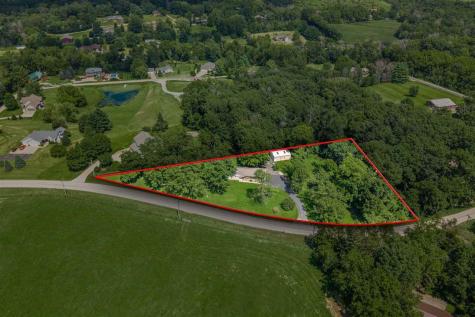 3063 Newport Road NE Iowa City IA 52240