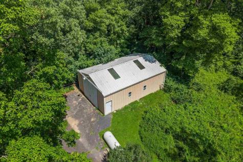3063 Newport Road NE Iowa City IA 52240