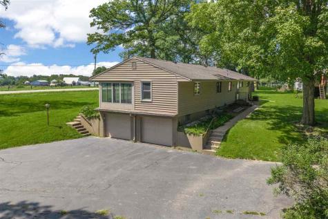 3063 Newport Road NE Iowa City IA 52240