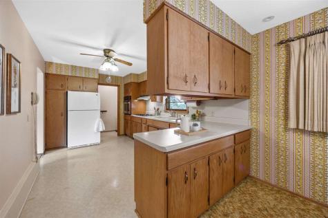 3063 Newport Road NE Iowa City IA 52240