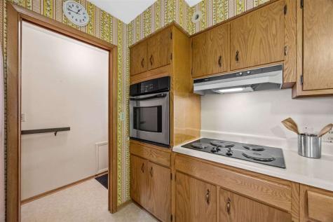 3063 Newport Road NE Iowa City IA 52240