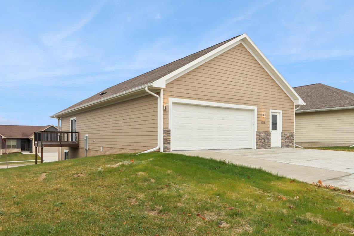 4006 Unbridled Avenue Iowa City IA 52240