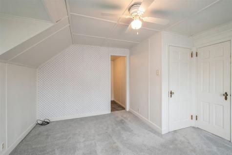 517 NE Longwood Drive NE Cedar Rapids IA 52402